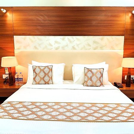 Hotel When In Gurgaon - Opposite To Artemis Hospital Εξωτερικό φωτογραφία