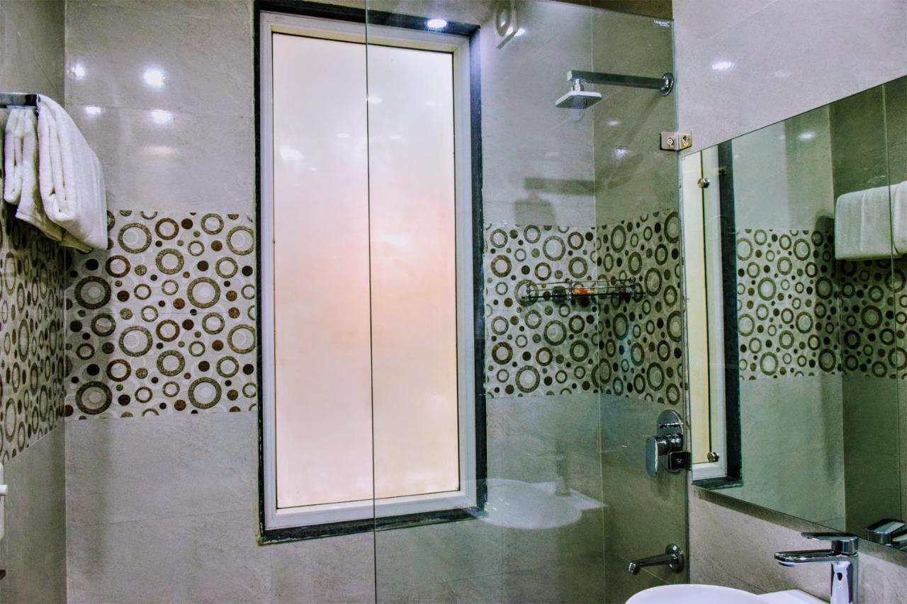 Hotel When In Gurgaon - Opposite To Artemis Hospital Εξωτερικό φωτογραφία