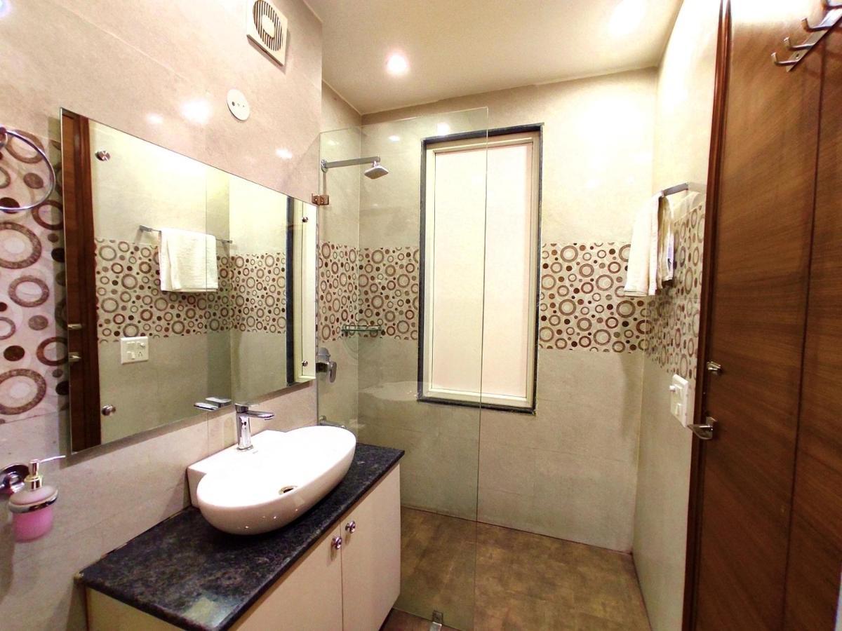 Hotel When In Gurgaon - Opposite To Artemis Hospital Εξωτερικό φωτογραφία
